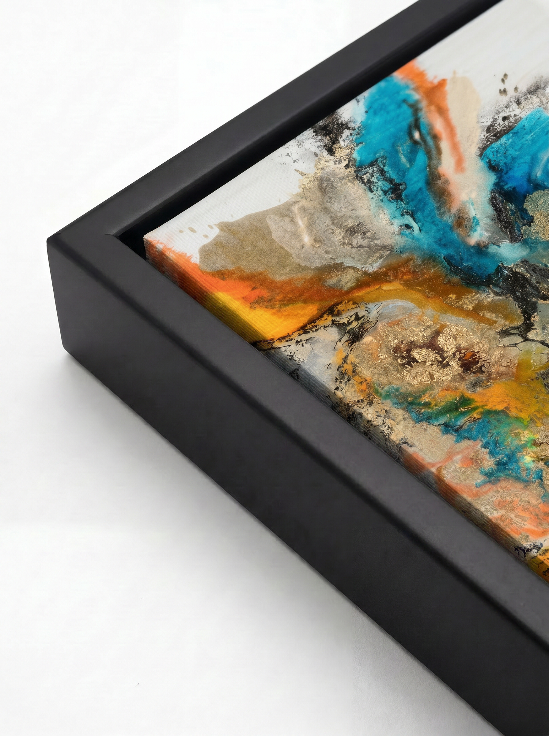 Hyde - Print, espresso floater frame corner detail (canvas)#Frame_Espresso